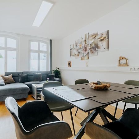 Blissplace 3 Zi Premium Apartment Nahe Getec Arena Mit Kingsize Betten Und Balkon Magdeburg Luaran gambar