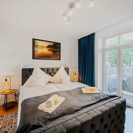 Blissplace 3 Zi Premium Apartment Nahe Getec Arena Mit Kingsize Betten Und Balkon Magdeburg Luaran gambar