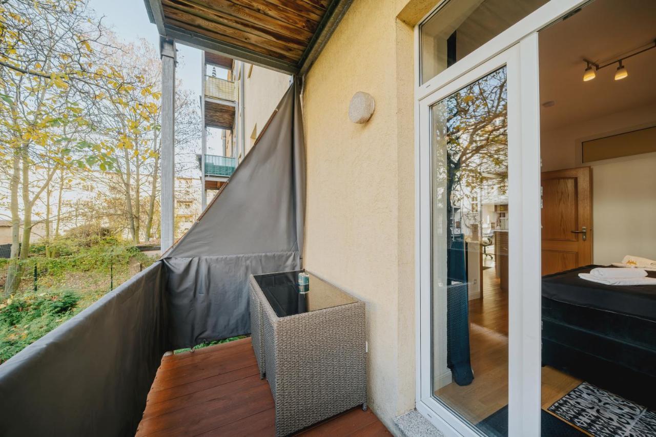 Blissplace 3 Zi Premium Apartment Nahe Getec Arena Mit Kingsize Betten Und Balkon Magdeburg Luaran gambar